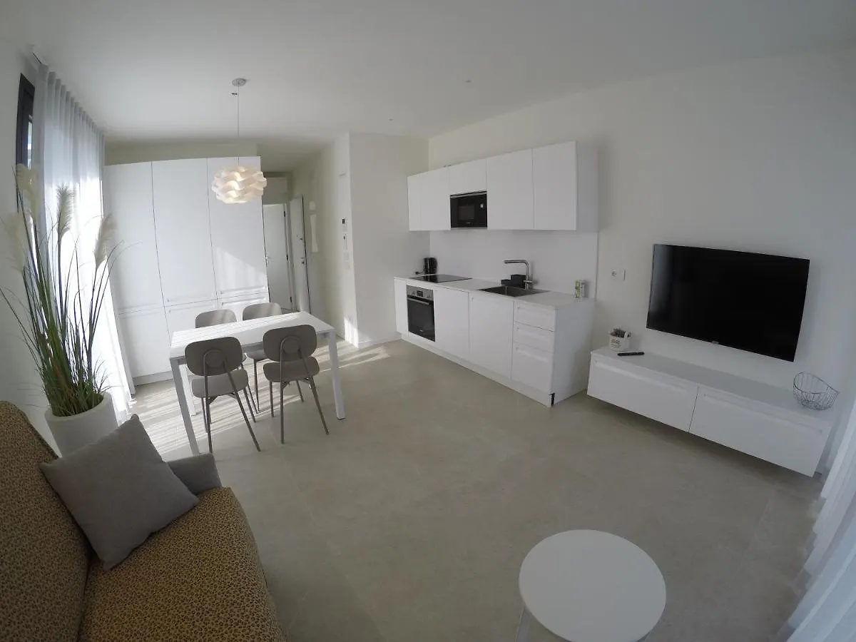 Apartamento Suite Serenissima Bilocale Con Terrazzo Frontemare - Agenzia Cocal Caorle